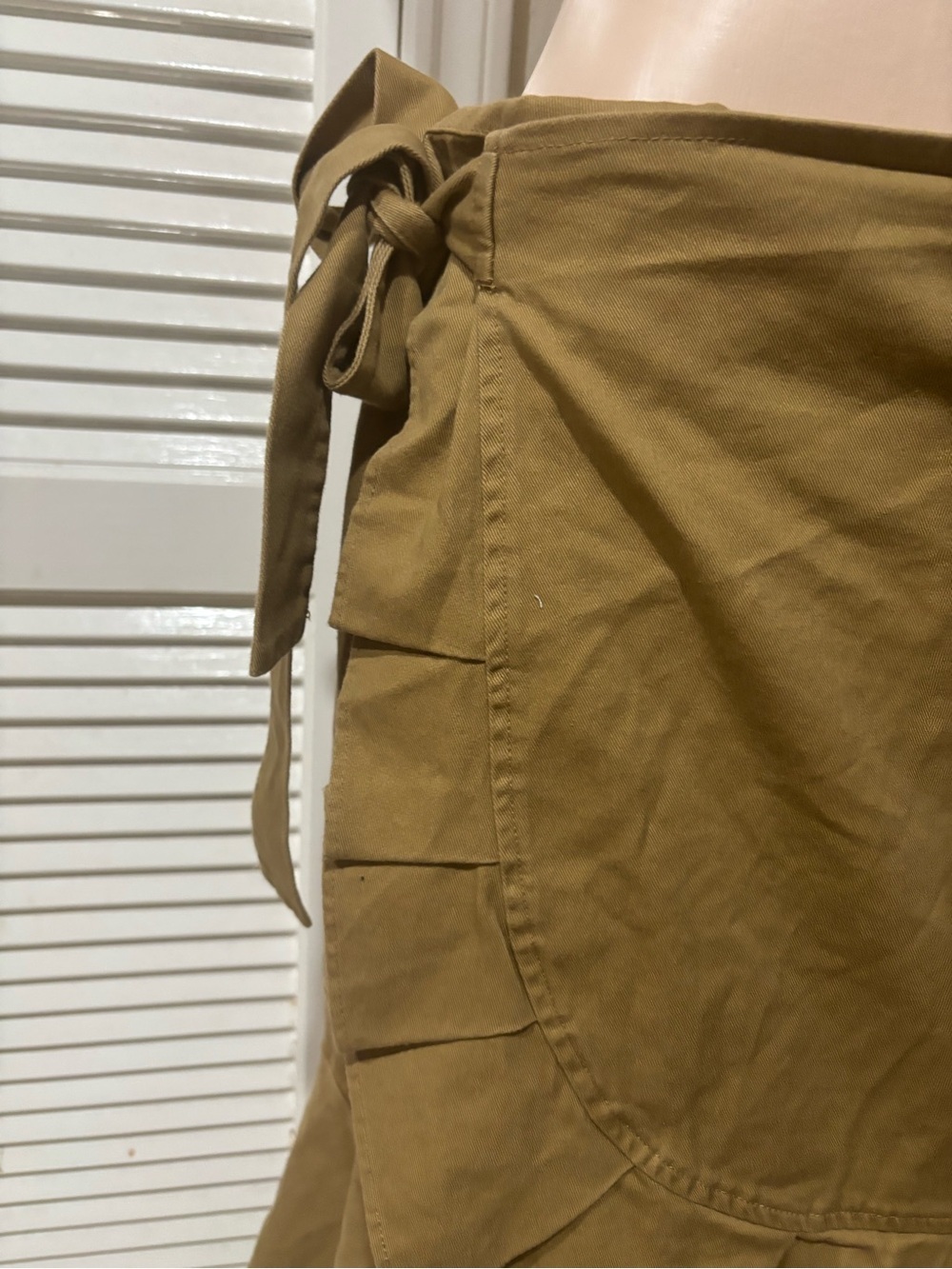 Who What Wear Olive Tie-Waist Ruffle Midi Skirt - Picture 3 of 7